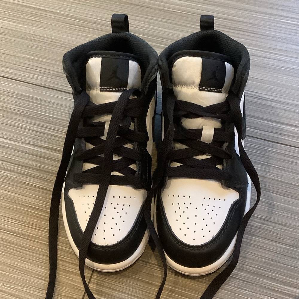 Jordan Kids Black and White Sneakers